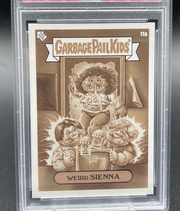 Weird Sienna