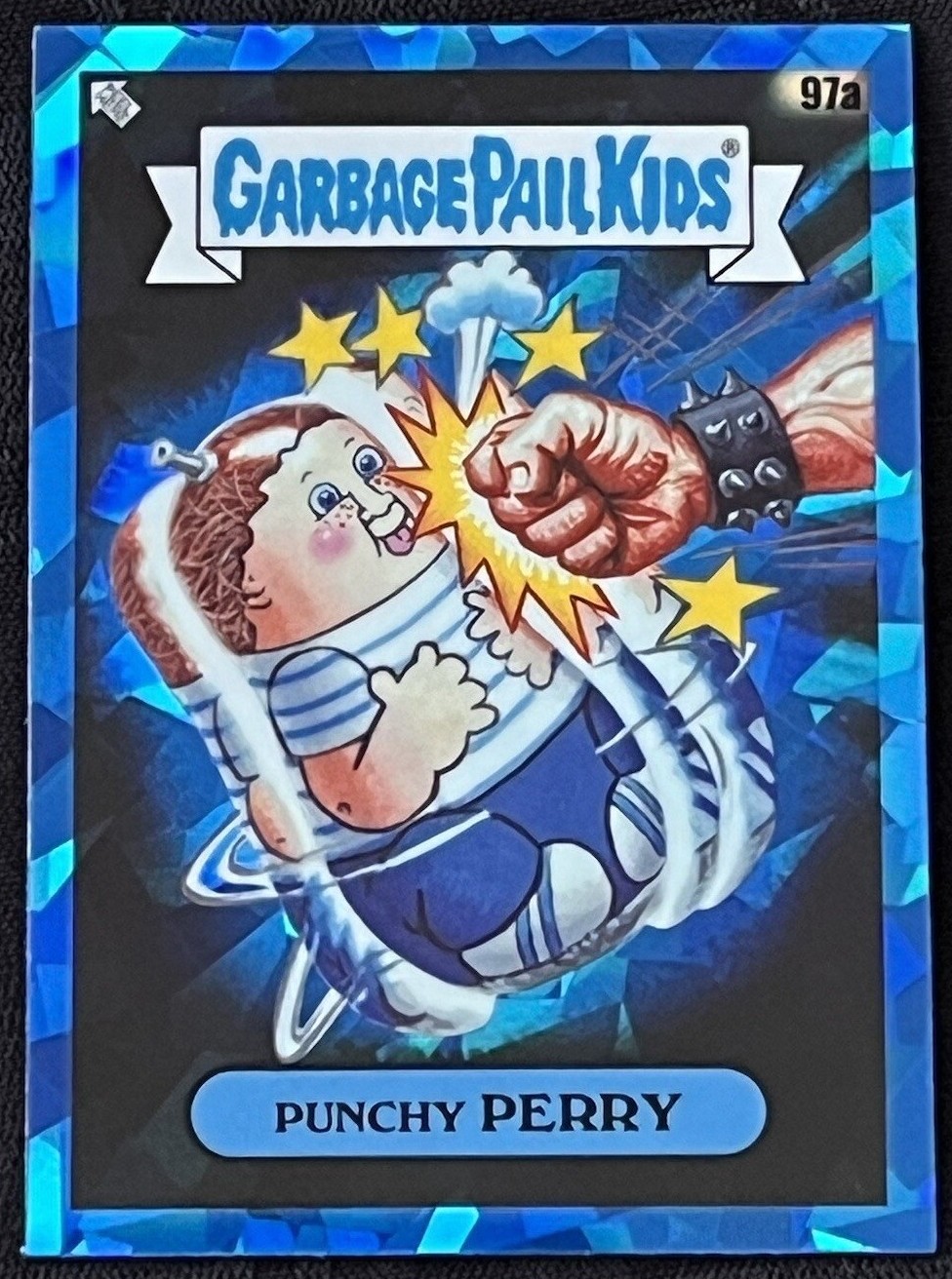 2021 Topps Garbage Pail Kids Sapphire Edition Fuchsia #97a Punchy Perry front
